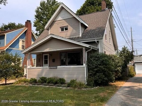 1718 Drexel Road, Lansing, MI 48915