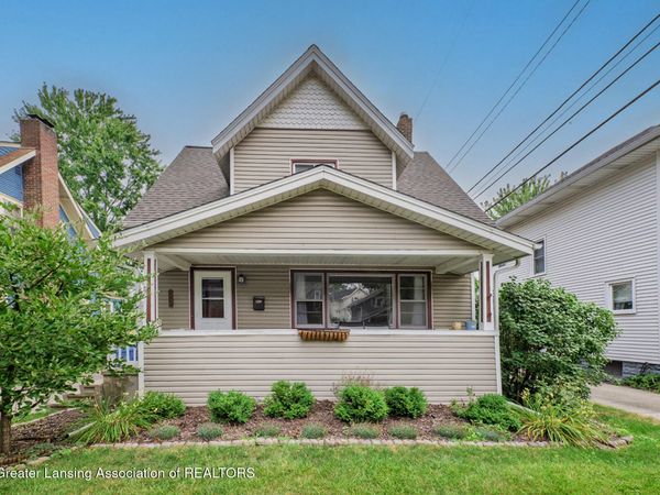 1718 Drexel Road, Lansing, MI 48915