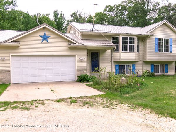 8980 E 56th Street, Newaygo, MI 49337