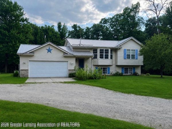 8980 E 56th Street, Newaygo, MI 49337