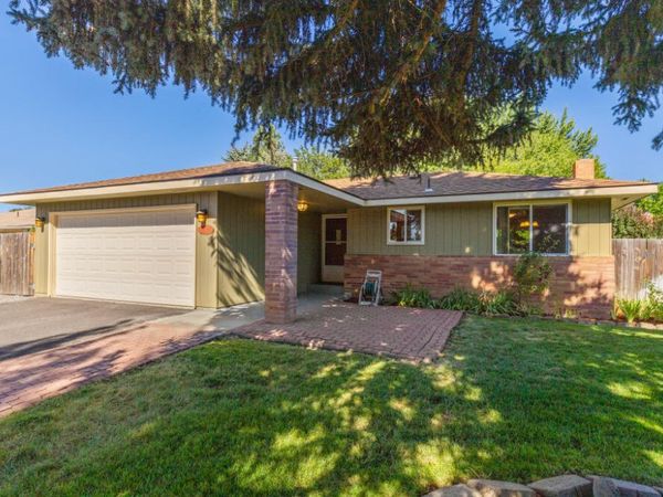 5336 Knightwood Drive, Klamath Falls, OR 97603