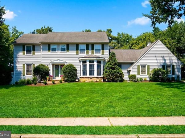 6 GREEN MEADOW BOULEVARD, MIDDLETOWN, NJ 07748