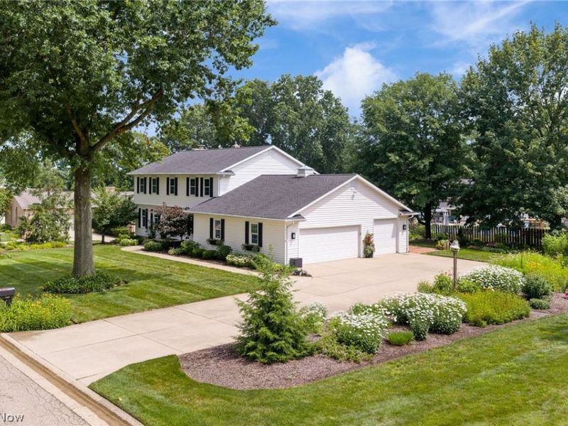 2230 Radford Street NW, North Canton, OH 44720 Photo 2