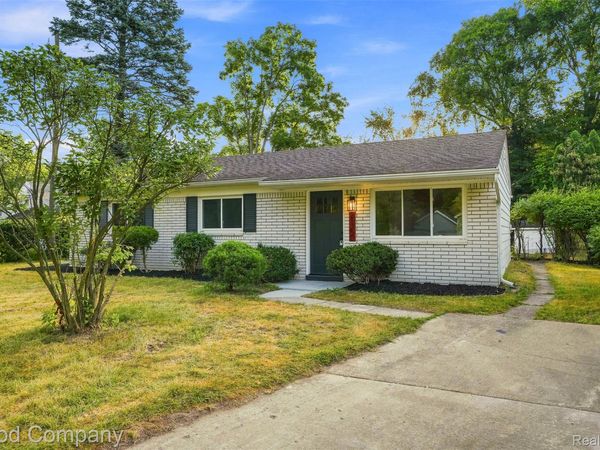 21350 Negaunee Street, Southfield, Mi 48033