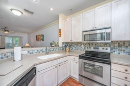 1506 Basildon Road photo 4