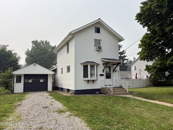 208 Lawrence Street , Bellevue, OH 44811