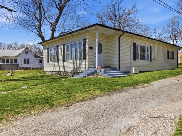 406 W Wishart Street , Monett, MO 65708