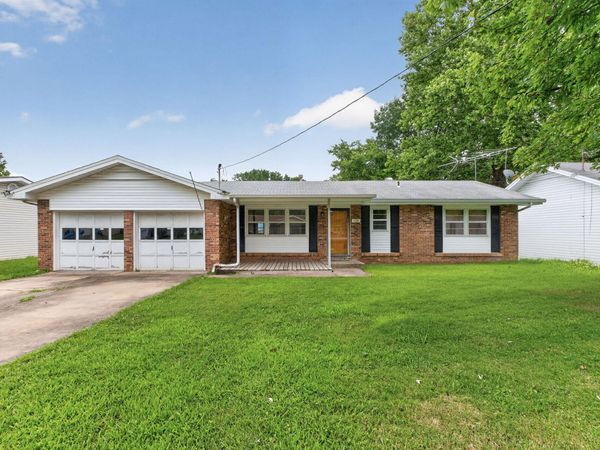 1124 S Bruce Avenue , Springfield, MO 65804