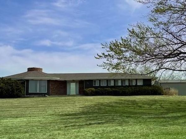 1335 2000th Street, Iola, KS 66749