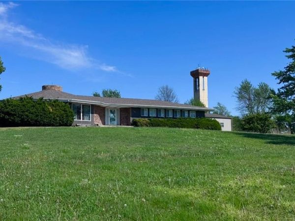 1335 2000th Street, Iola, KS 66749