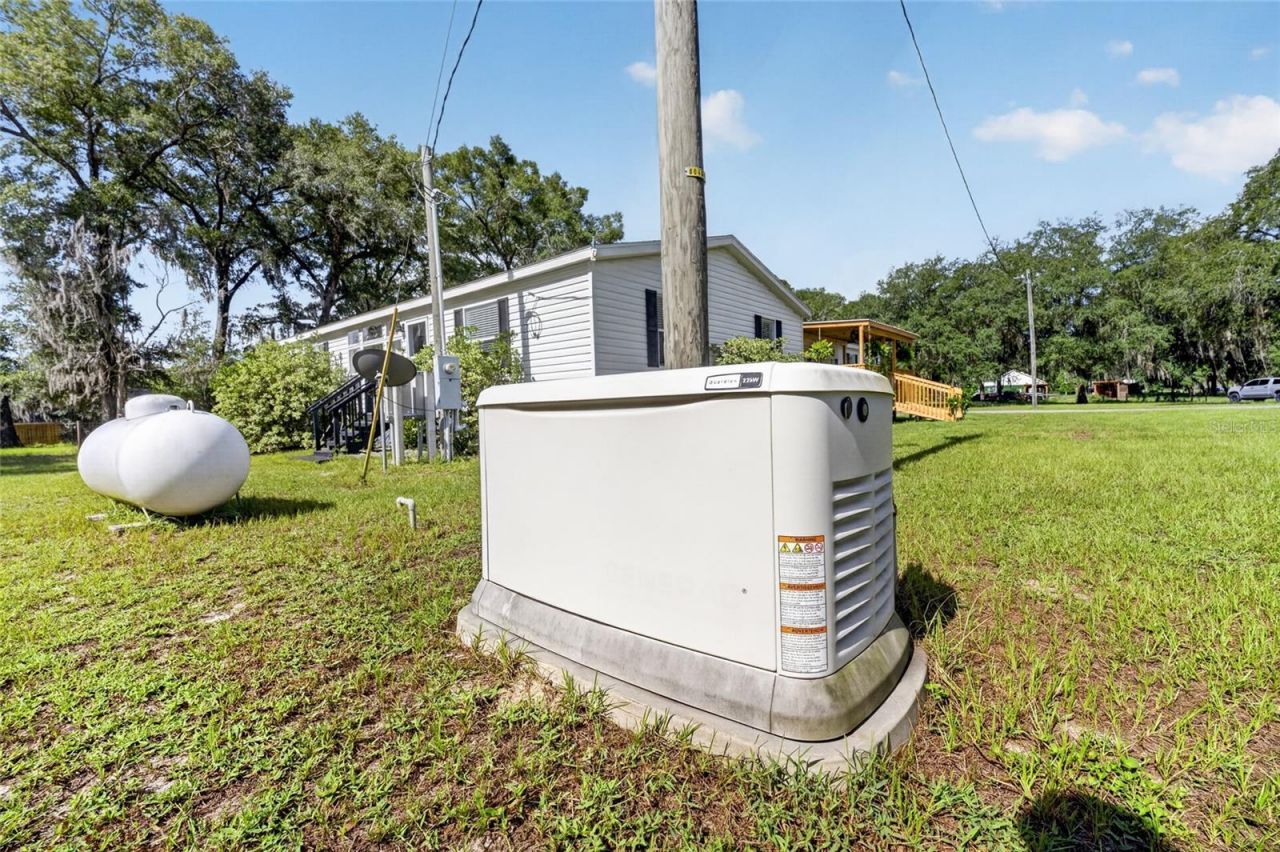15680 SE 171st Lane, Weirsdale, FL 32195 Photo