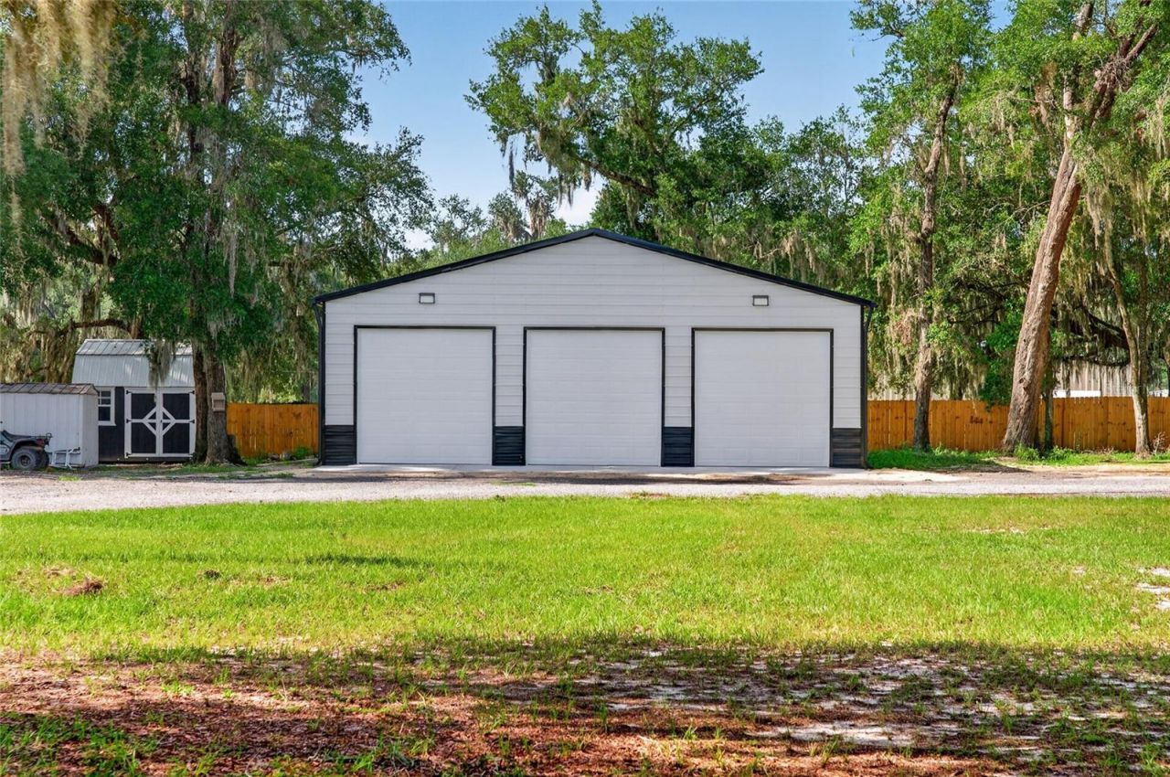 15680 SE 171st Lane, Weirsdale, FL 32195 Photo