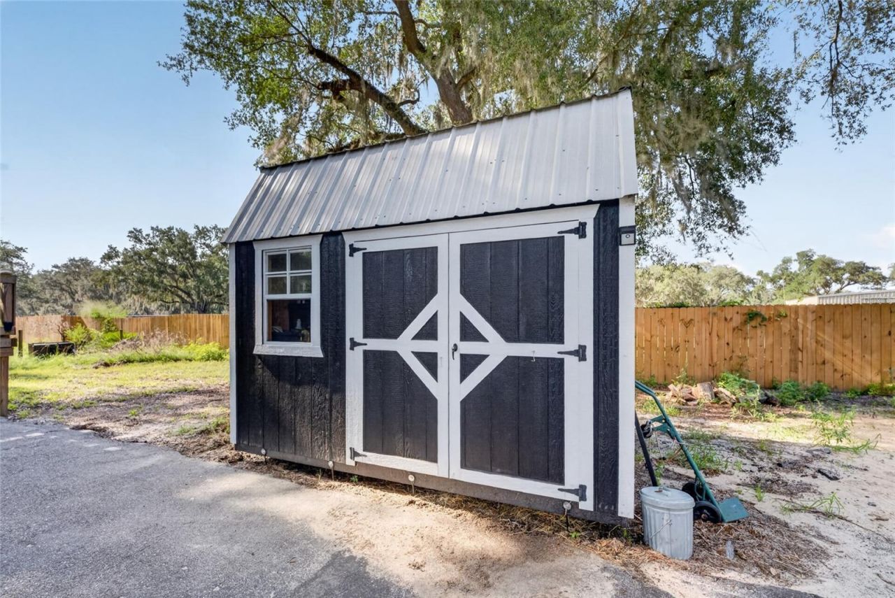 15680 SE 171st Lane, Weirsdale, FL 32195 Photo
