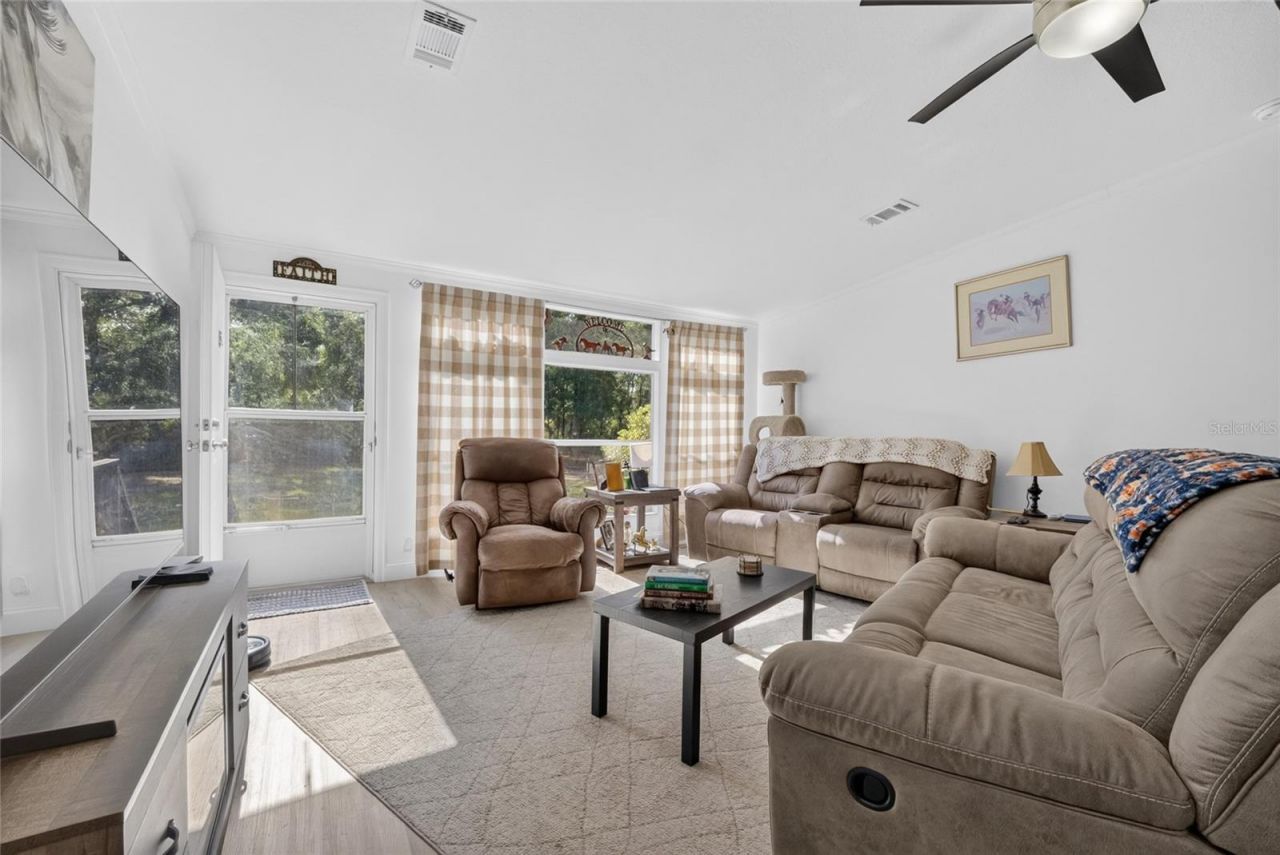 15680 SE 171st Lane, Weirsdale, FL 32195 Photo