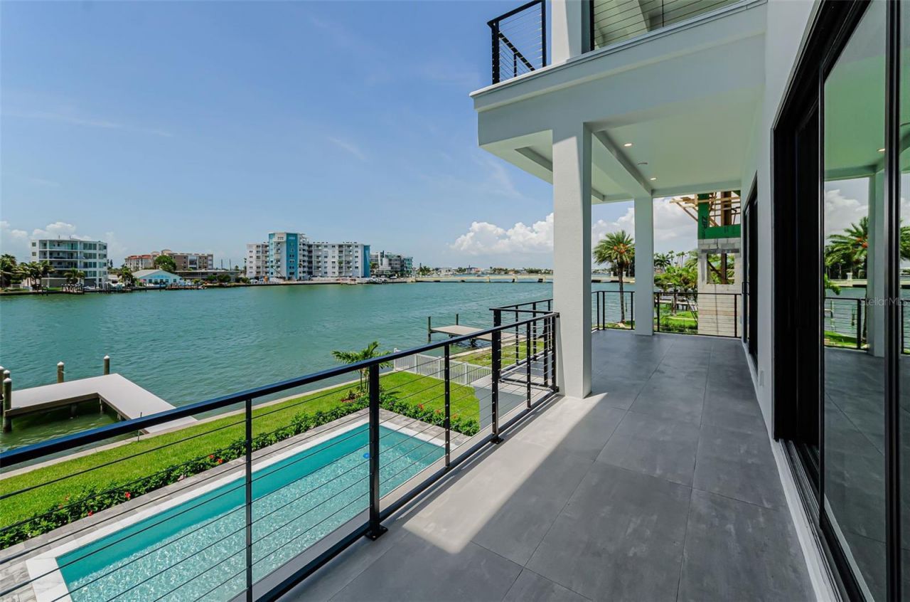 43 Dolphin Drive, Treasure Island, FL 33706 Photo