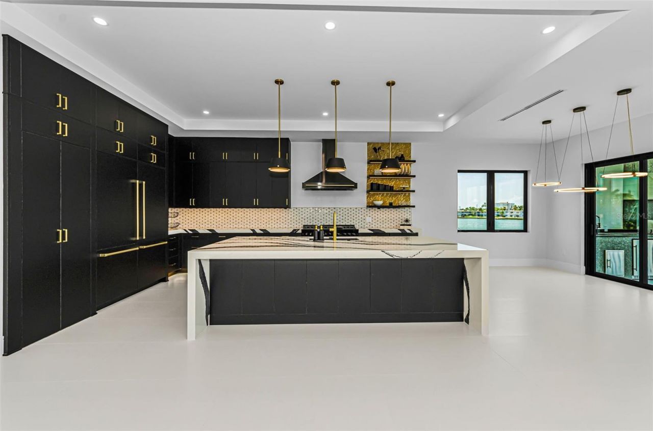 43 Dolphin Drive, Treasure Island, FL 33706 Photo