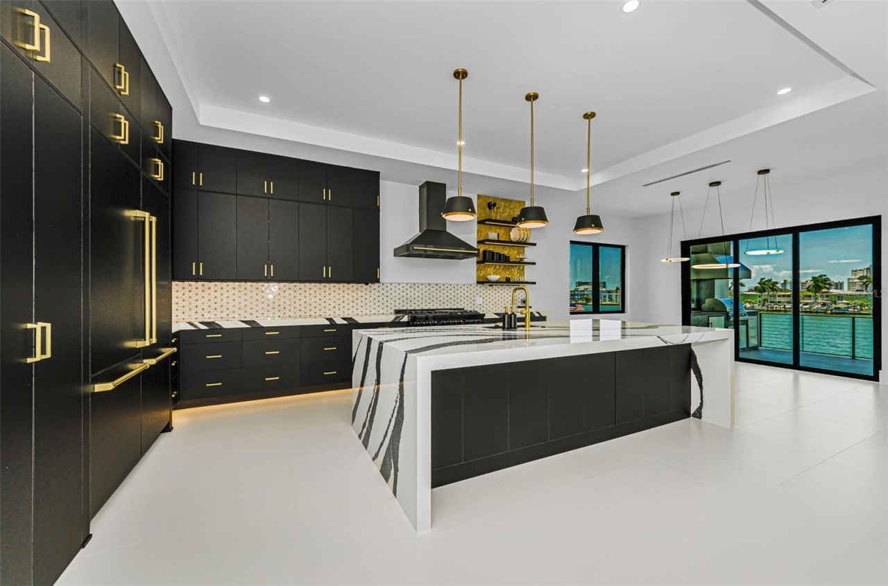 43 Dolphin Drive, Treasure Island, FL 33706 Photo
