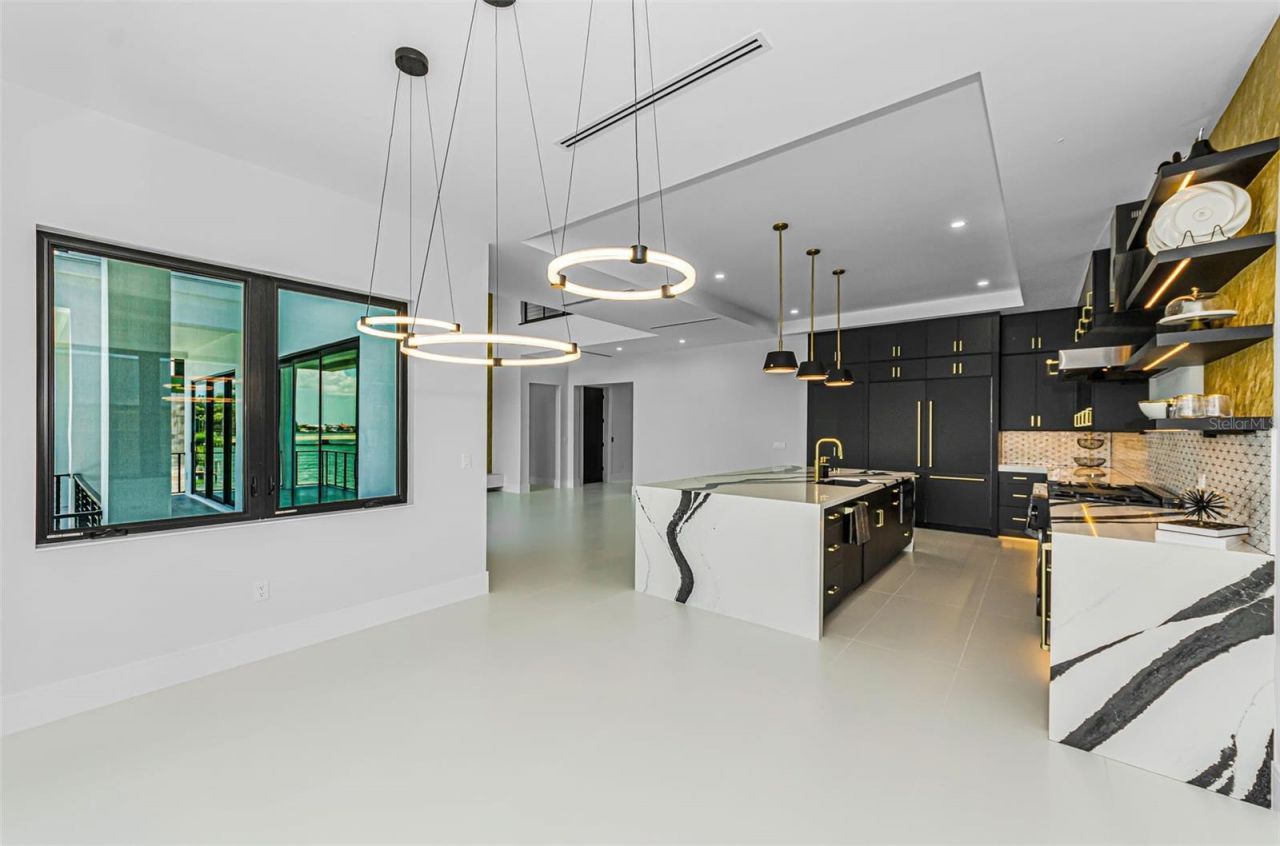 43 Dolphin Drive, Treasure Island, FL 33706 Photo