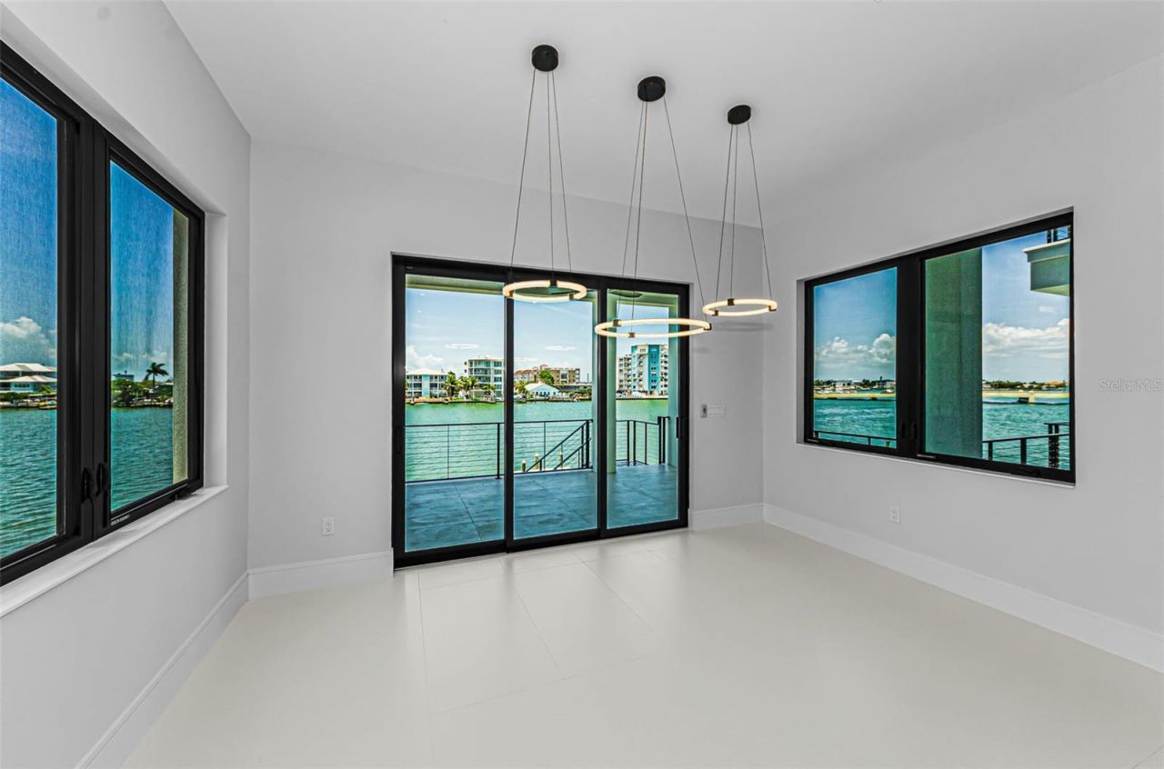 43 Dolphin Drive, Treasure Island, FL 33706 Photo