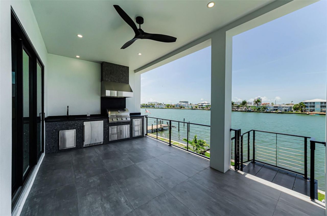 43 Dolphin Drive, Treasure Island, FL 33706 Photo