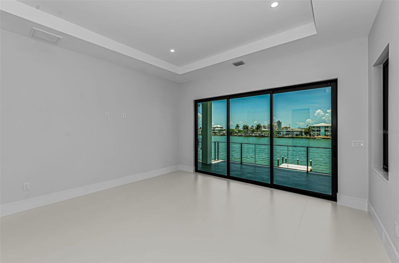 43 Dolphin Drive, Treasure Island, FL 33706 Photo