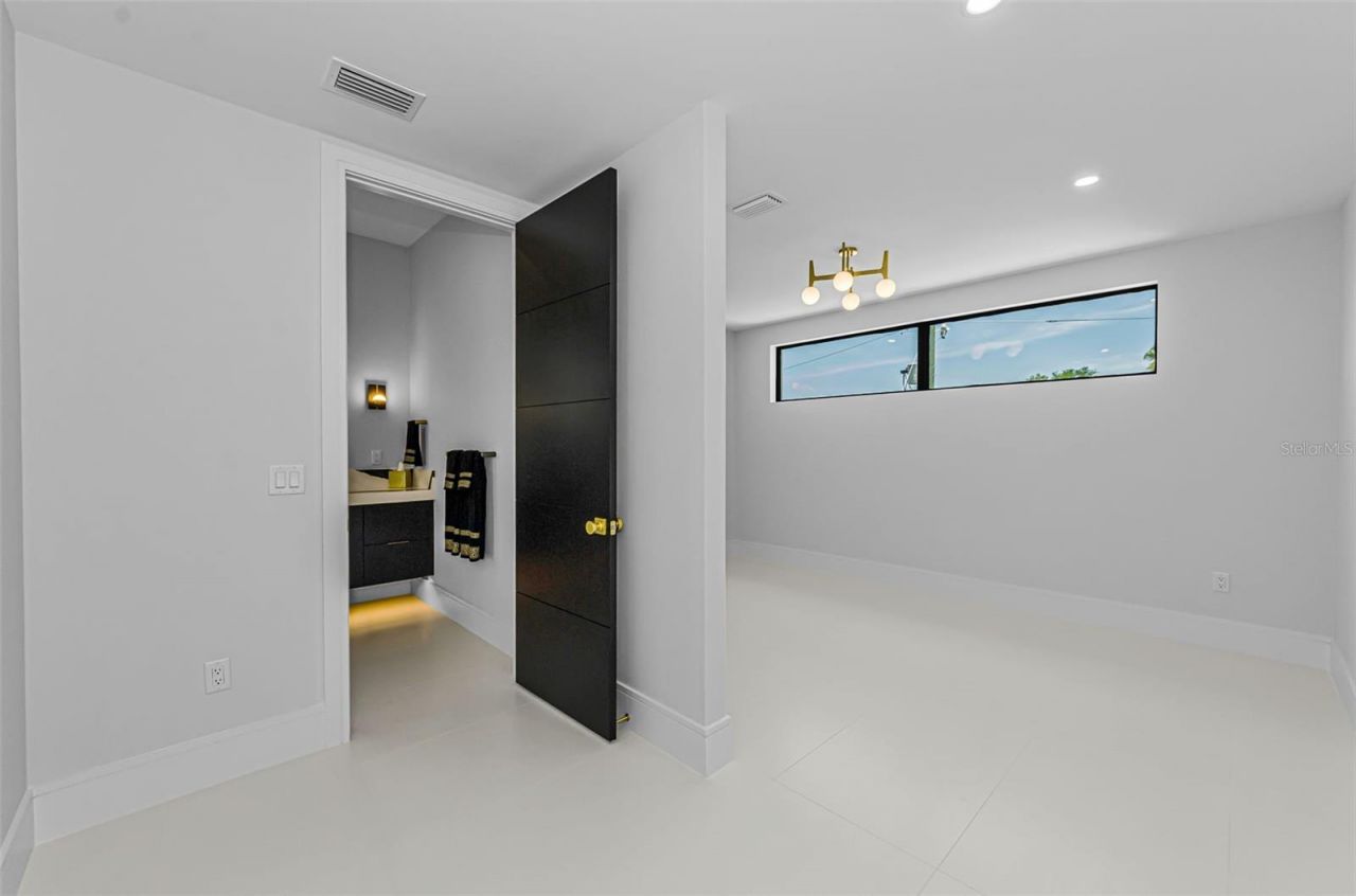 43 Dolphin Drive, Treasure Island, FL 33706 Photo