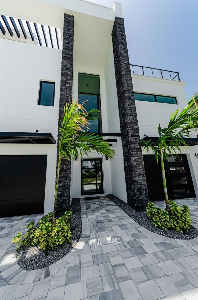 43 Dolphin Drive, Treasure Island, FL 33706 Photo