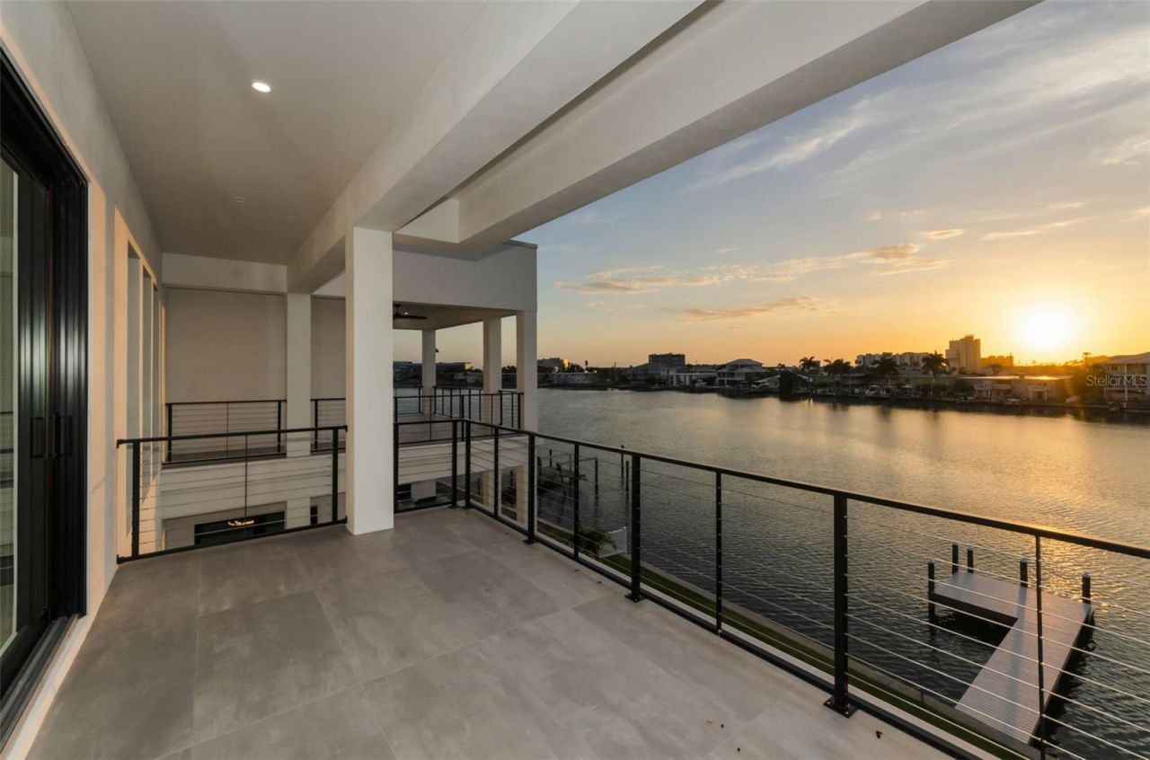 43 Dolphin Drive, Treasure Island, FL 33706 Photo