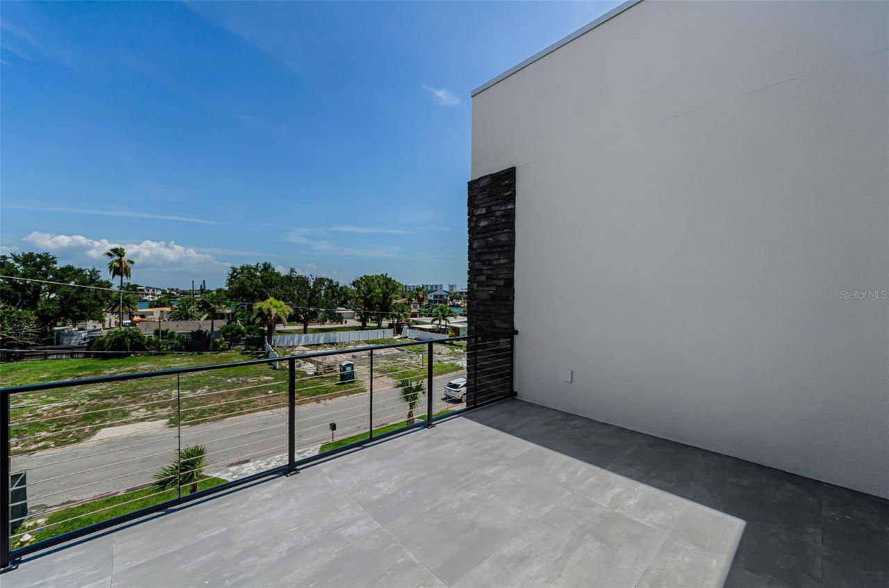 43 Dolphin Drive, Treasure Island, FL 33706 Photo