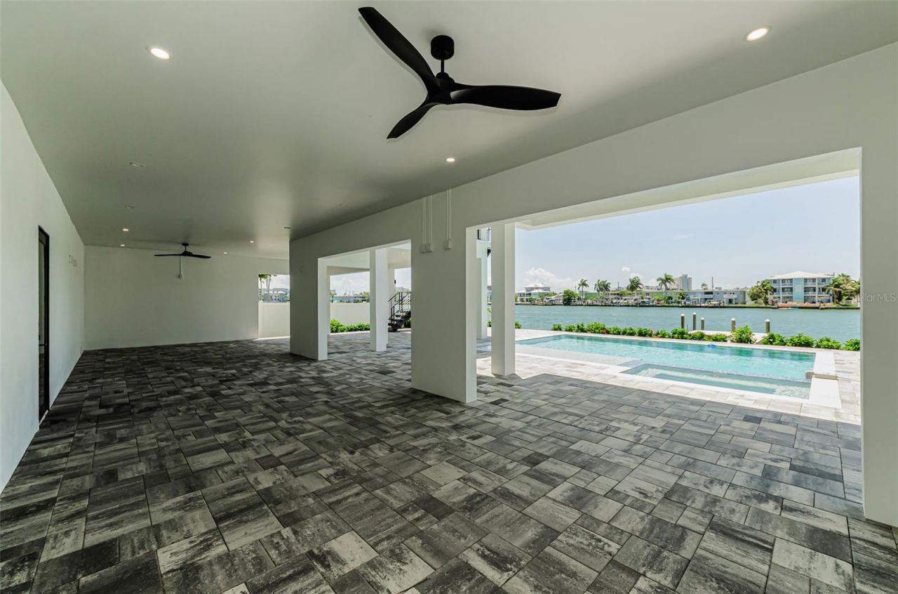 43 Dolphin Drive, Treasure Island, FL 33706 Photo