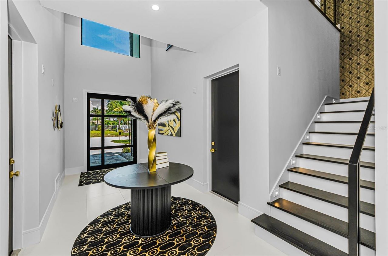 43 Dolphin Drive, Treasure Island, FL 33706 Photo