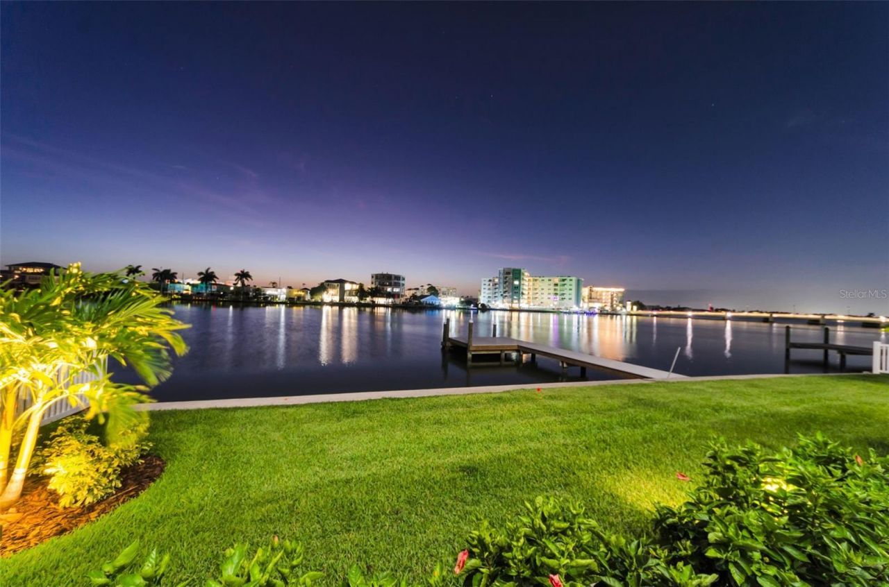 43 Dolphin Drive, Treasure Island, FL 33706 Photo