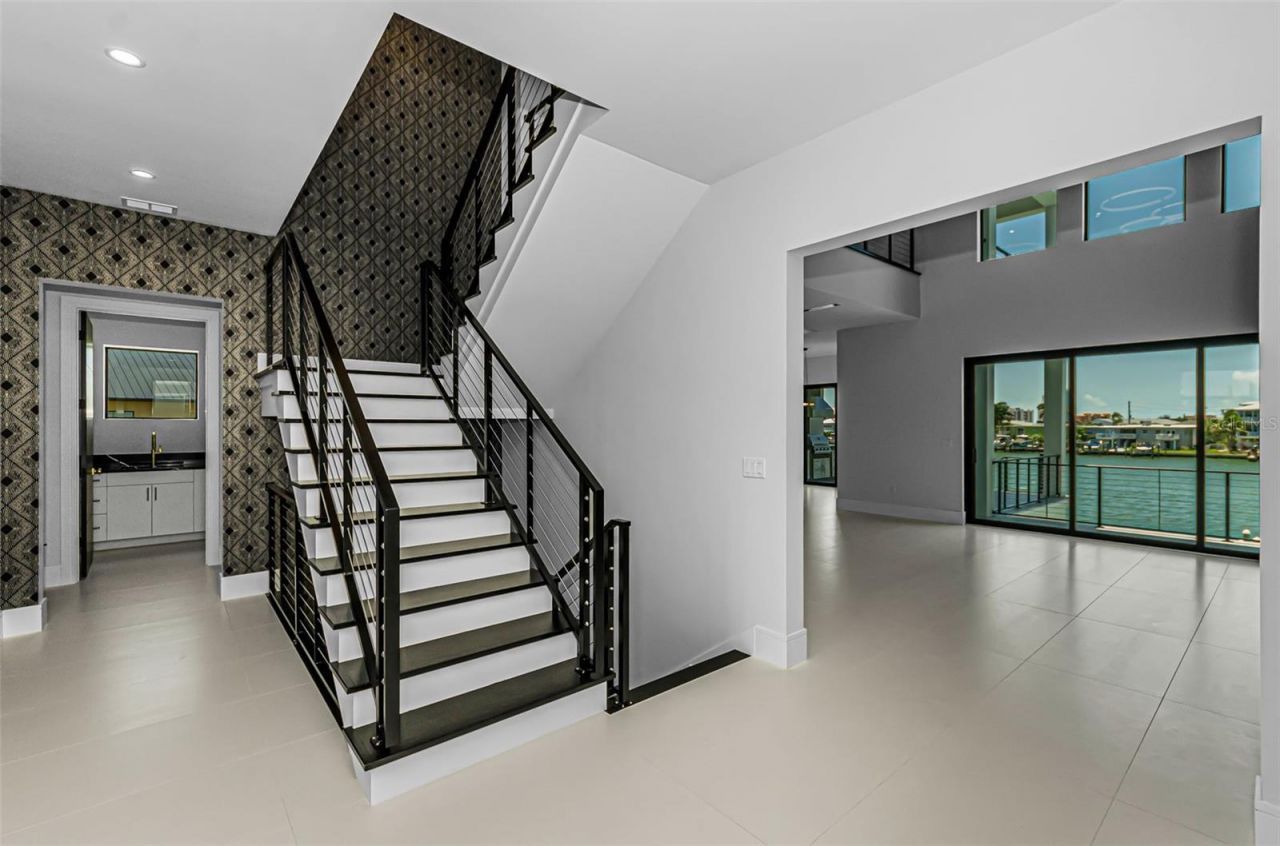 43 Dolphin Drive, Treasure Island, FL 33706 Photo