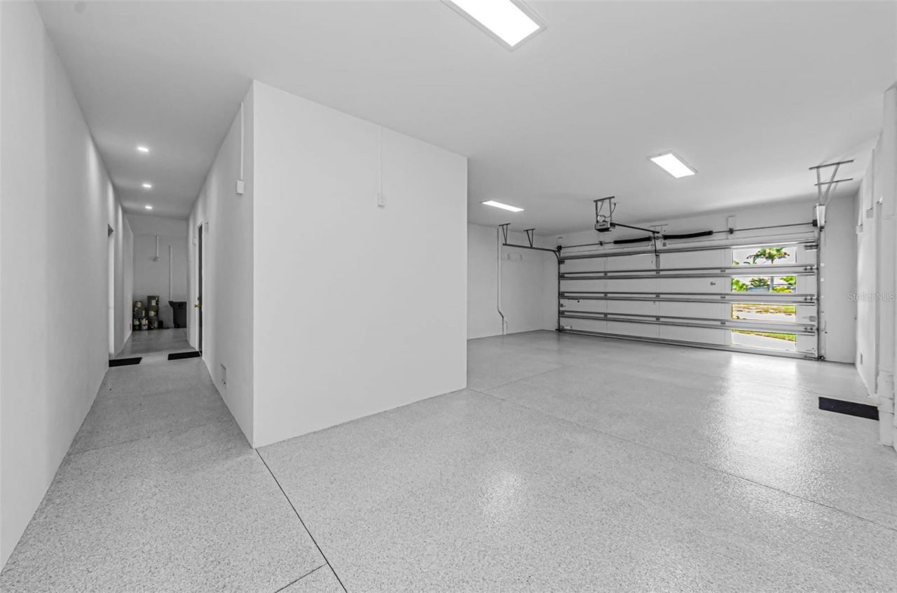 43 Dolphin Drive, Treasure Island, FL 33706 Photo