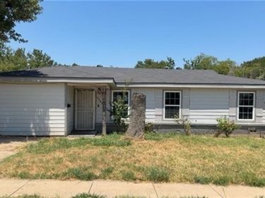 5505 Wainwright Drive, Fort Worth, TX 76112