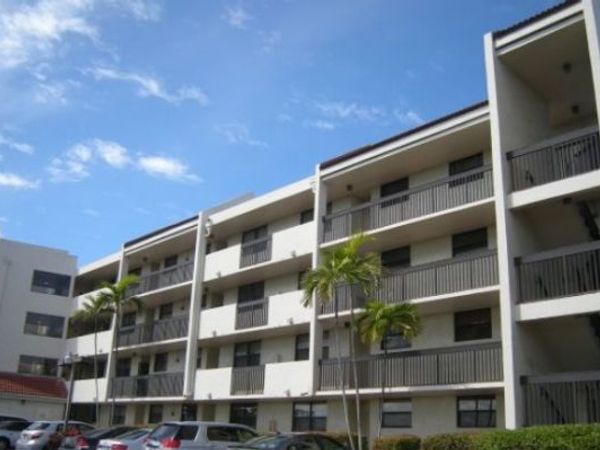 114 LAKE EMERALD DR 404, Other, FL 33309