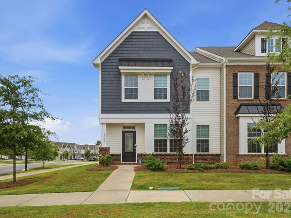 13905 Castle Nook Drive, Charlotte, NC 28273