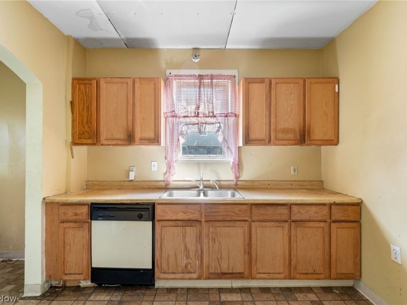 2203 5th Street NE, Canton, OH 44704 Photo 12
