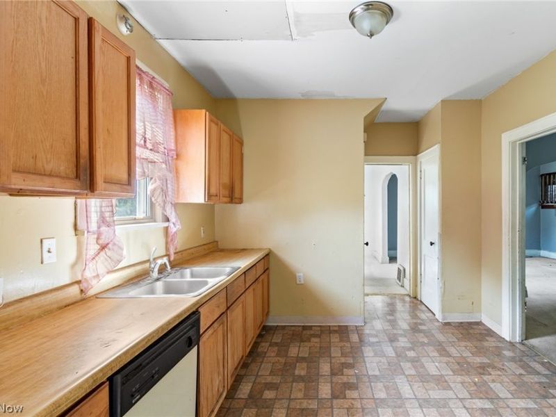 2203 5th Street NE, Canton, OH 44704 Photo 13
