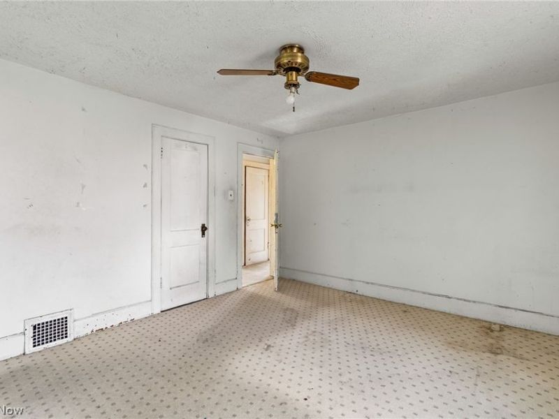 2203 5th Street NE, Canton, OH 44704 Photo 18