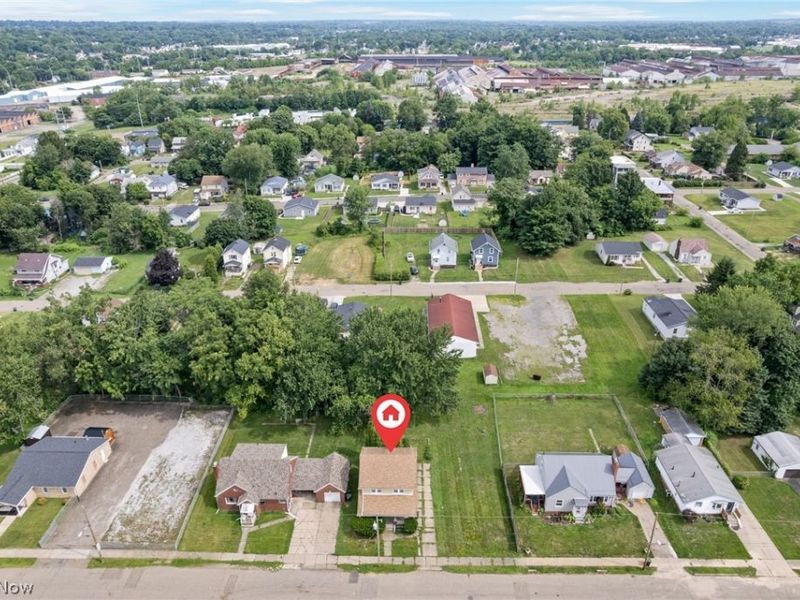 2203 5th Street NE, Canton, OH 44704 Photo 2