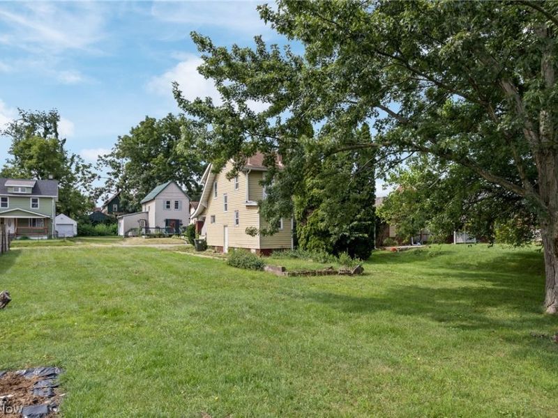 2203 5th Street NE, Canton, OH 44704 Photo 32