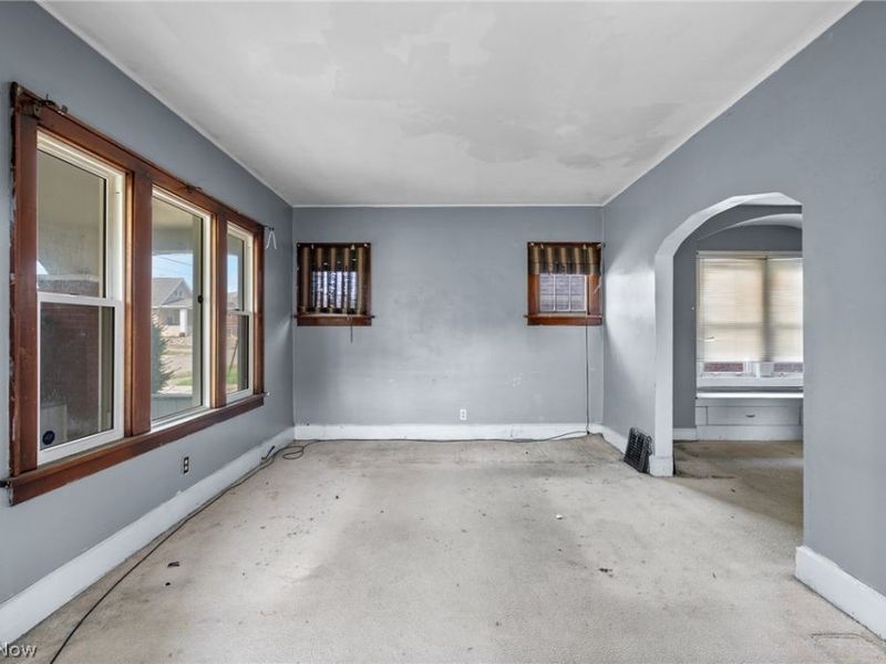 2203 5th Street NE, Canton, OH 44704 Photo 4