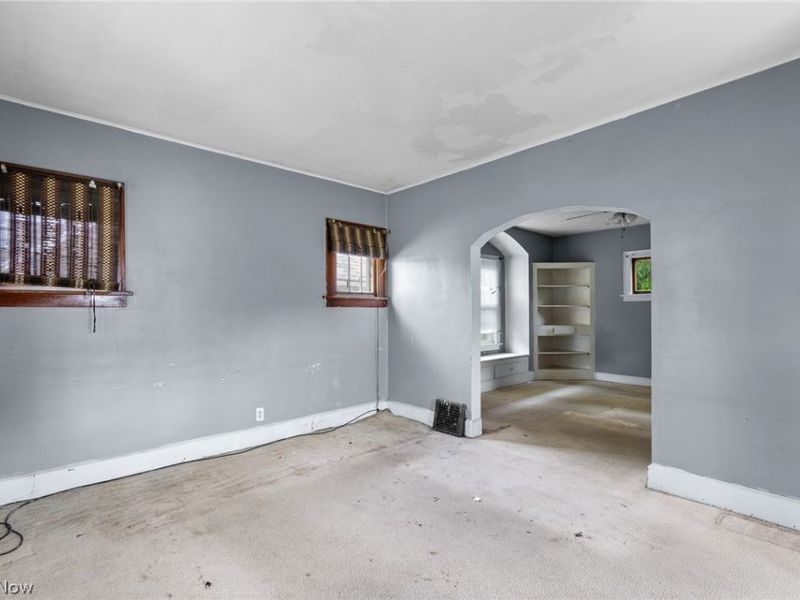2203 5th Street NE, Canton, OH 44704 Photo 5