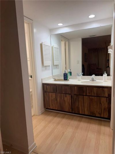 576 Retreat Dr, Unit 201, Naples, FL 34110 Photo