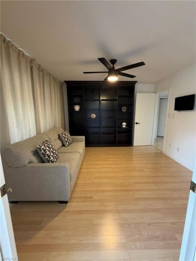 576 Retreat Dr, Unit 201, Naples, FL 34110 Photo