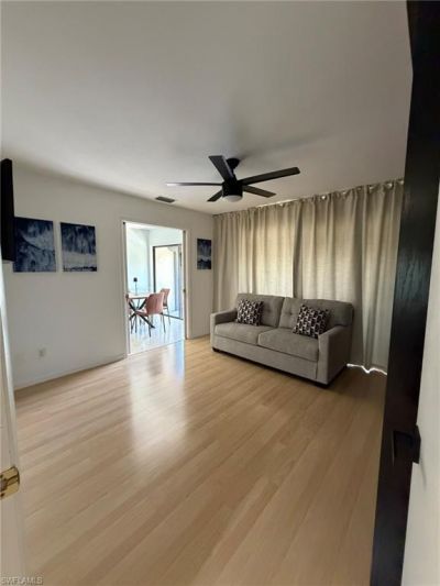 576 Retreat Dr, Unit 201, Naples, FL 34110 Photo
