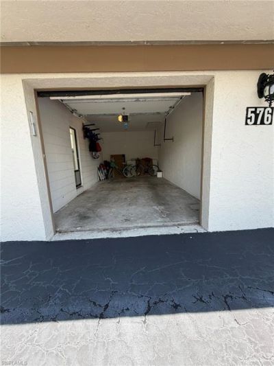 576 Retreat Dr, Unit 201, Naples, FL 34110 Photo