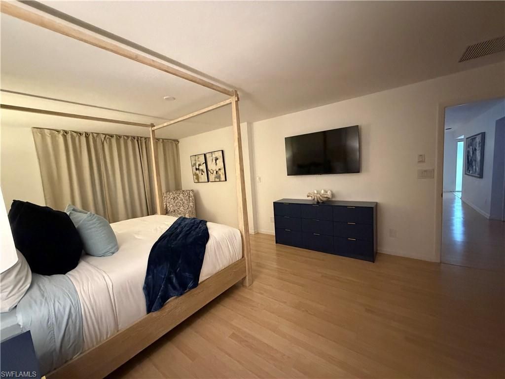 576 Retreat Dr, Unit 201, Naples, FL 34110 Photo