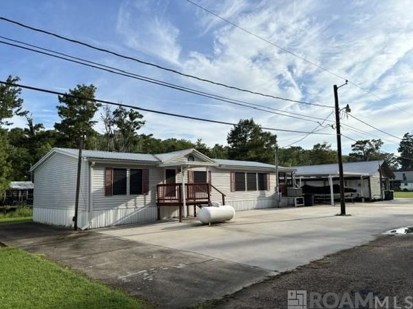 1061 - A Adelle Dr, Morgan City, LA 70380